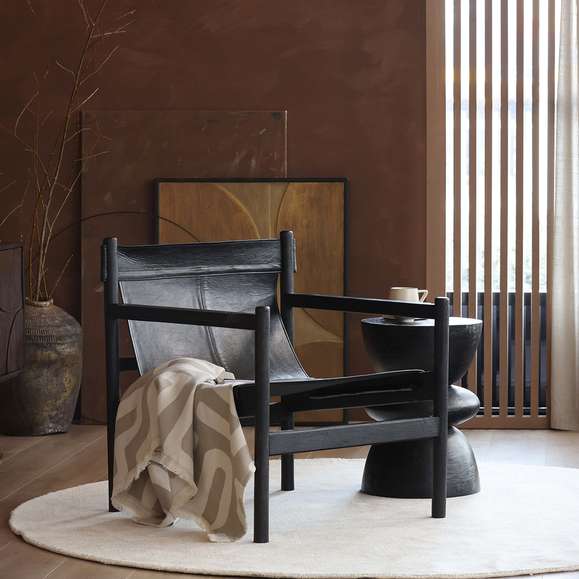 CHILL BLACK LEATHER ARMCHAIR 6